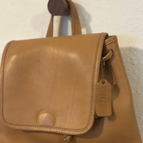 Vintage Coach Backpackck - Picture 2 of 8